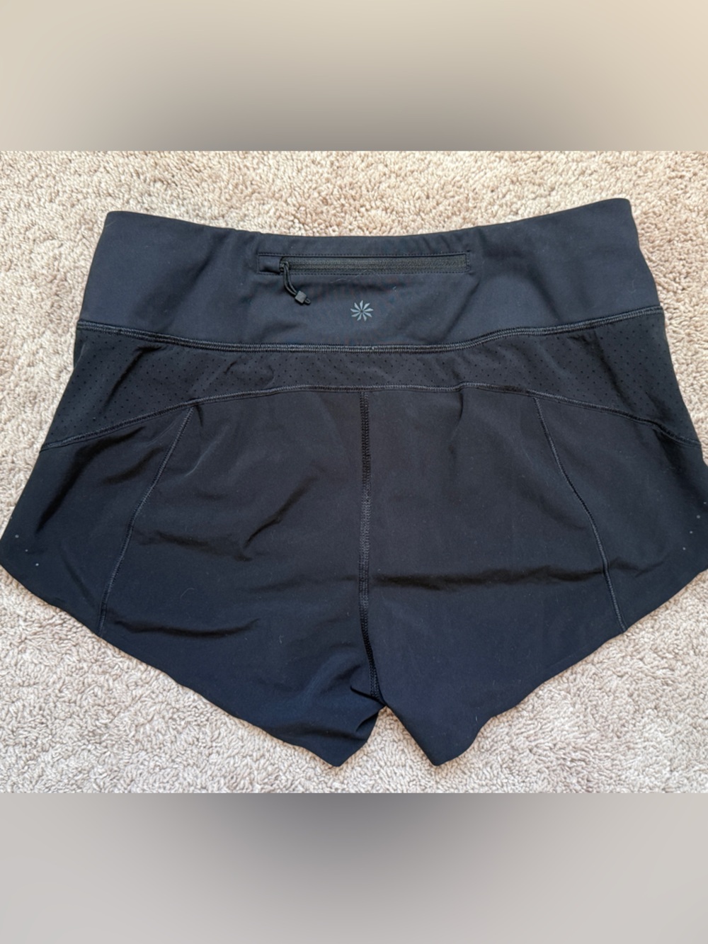 Run With It 3.5” shorts